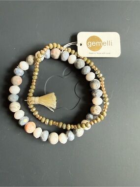 Set of two gemelli bracelets stone and bead